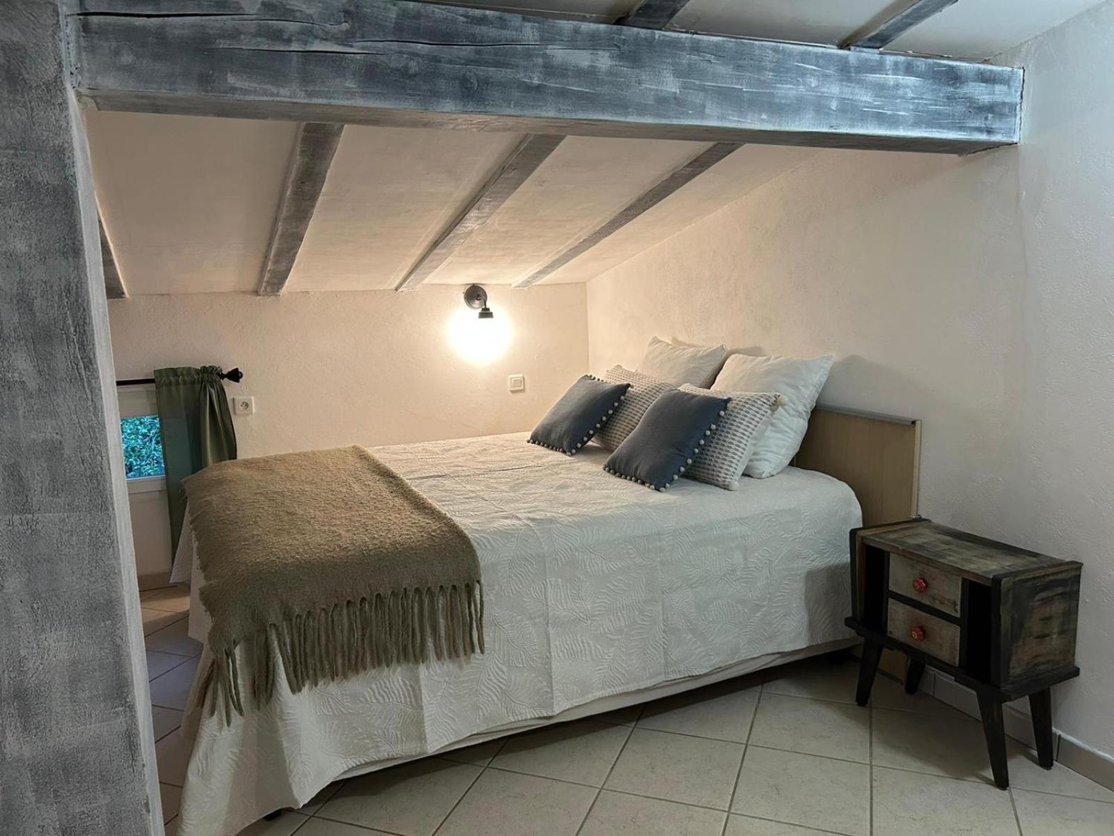 Residence Gabrielle Le Cannet Des Maures Екстер'єр фото