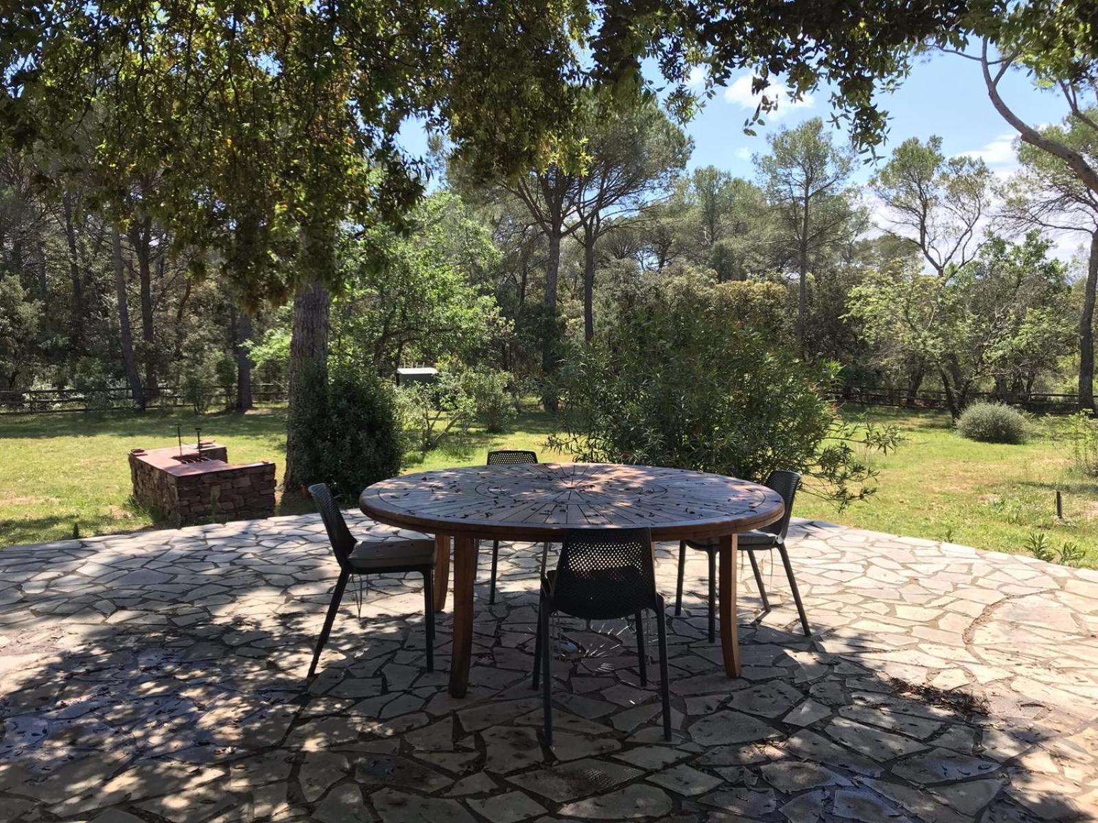 Residence Gabrielle Le Cannet Des Maures Екстер'єр фото